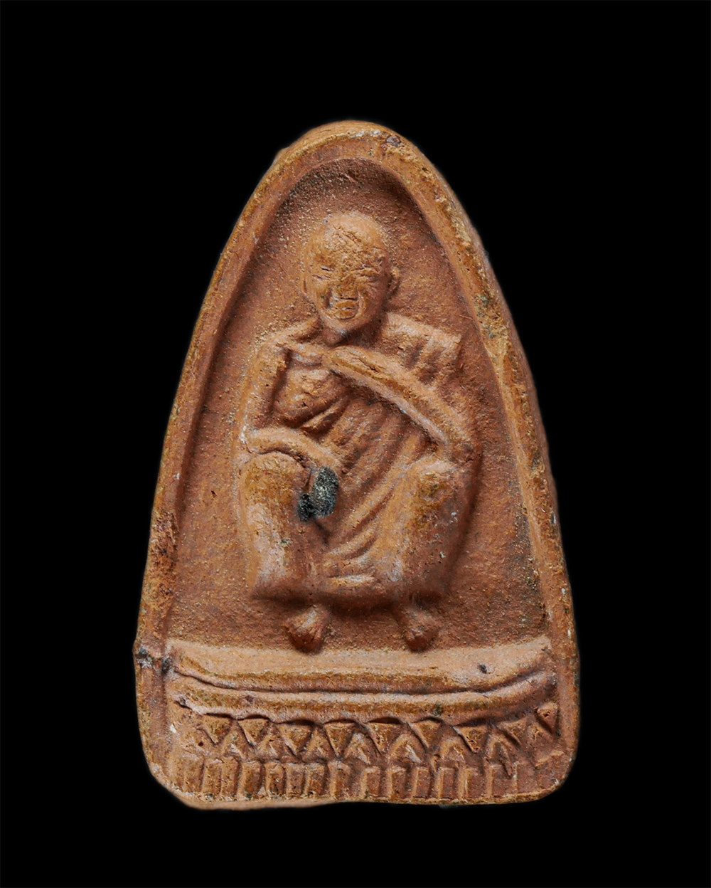 31Jul24 (206)p.jpg - พระผงดินเผาดินด่านเกวียน รุ่นแรก หลวงพ่อคูณ ปริสุทโธ วัดบ้านไร่ จ.นครราชสีมา ปี2536 พระเก่าสวย  | https://kamulet.in.th